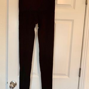 Assets by Spanx Red Hot Label Leggings, Size XL